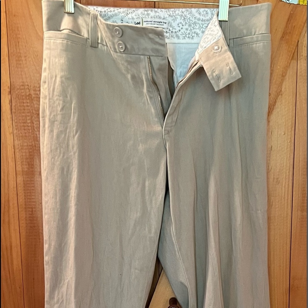 Lee Natural Straight Leg size 10 medium Women’s Trousers